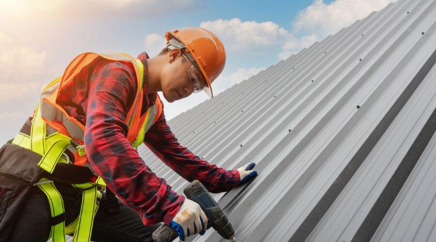 Professional residential roofers in Richland, MI